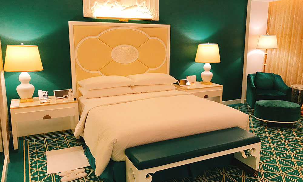 酒店家具定制又可以量身訂做，并且更環(huán)保、更時(shí)尚