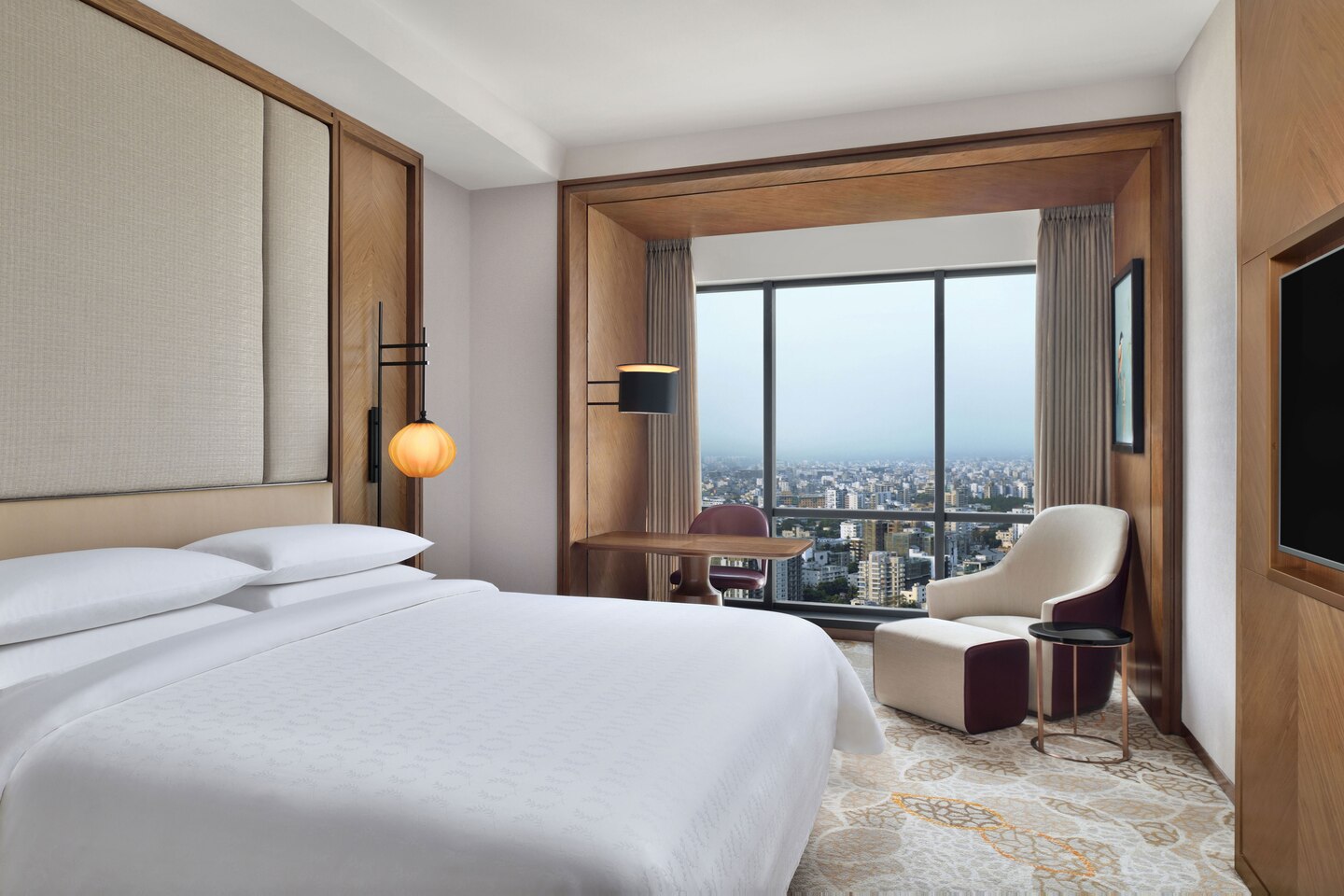 秋天酒店家具應該如何保養